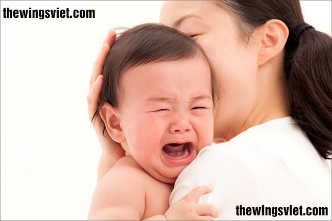 nguyên nhân bé không chịu bú mẹ