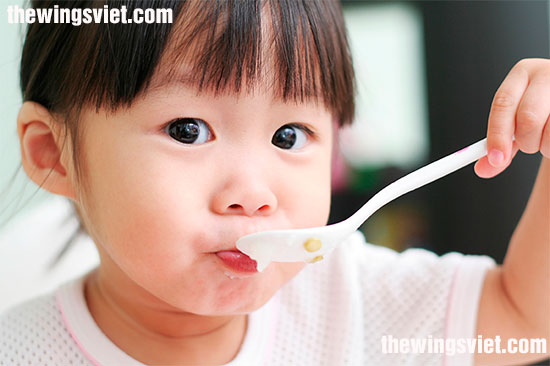 có nên cho bé ăn yến