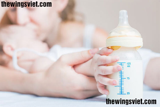 sữa mẹ vắt ra để ngoài được bao nhiêu tiếng