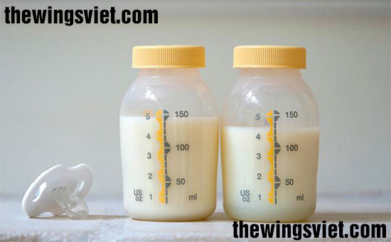 sữa mẹ có màu gì sữa mẹ có màu gì