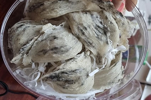 tâm sự người bán yến sào